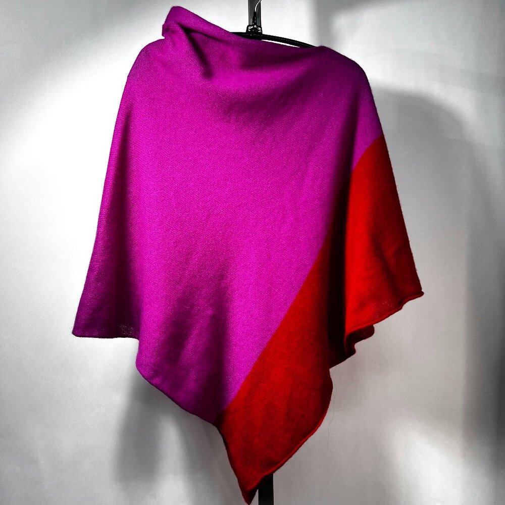 GOLIGHTLY Cashmere Desert Night Poncho in Magenta and Ruby